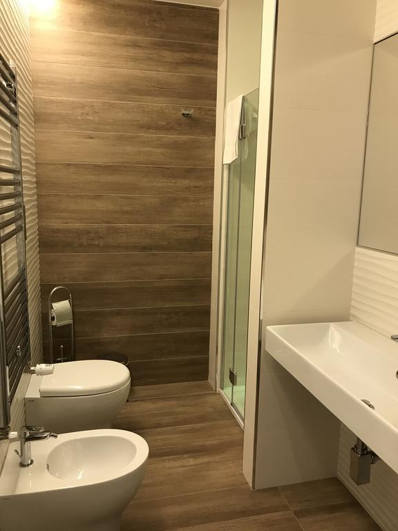 Calamo -Hotel -Residence- B&B 비보발렌티아 외부 사진