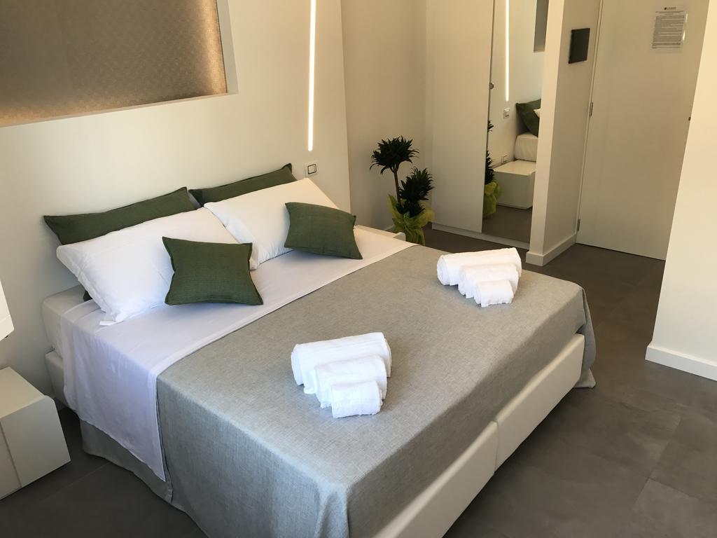 Calamo -Hotel -Residence- B&B 비보발렌티아 외부 사진